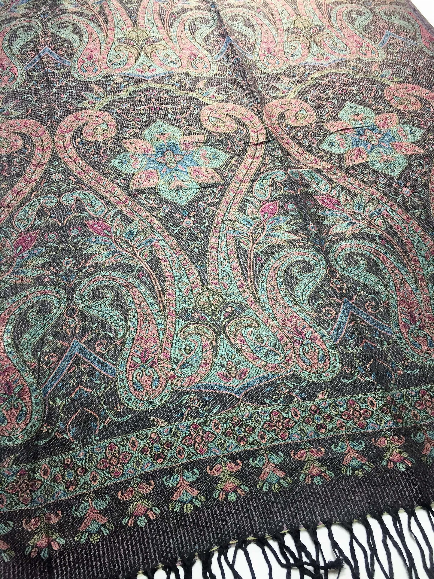 Premium Paisley Pashmina Scarf – Soft Winter Accessory