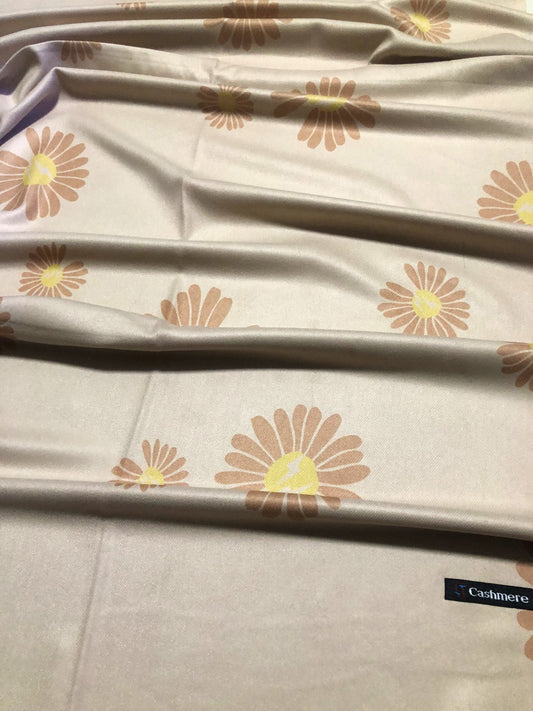 Elegant Floral Cashmere Scarf – Premium Sand Colored Wrap