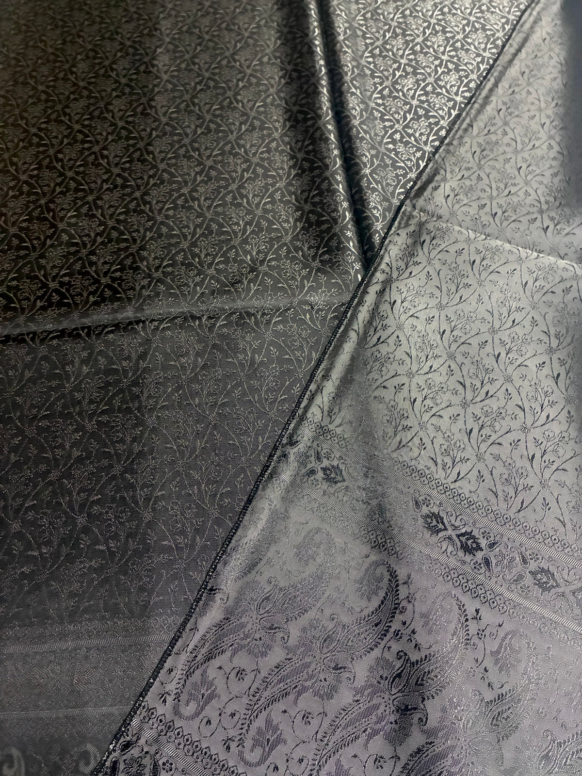 Silk Jacquard Stole with Paisley Details