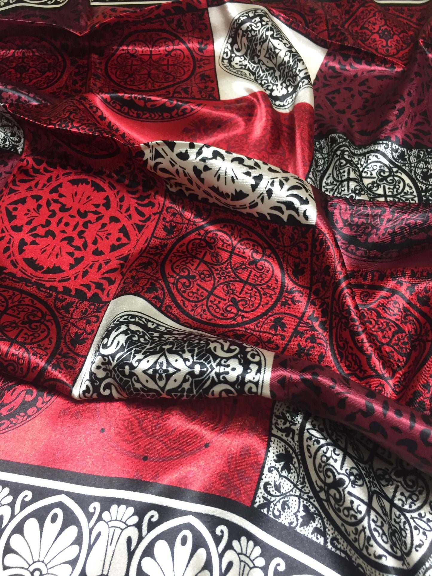 Red Silky Geometric Scarf Print Head Square